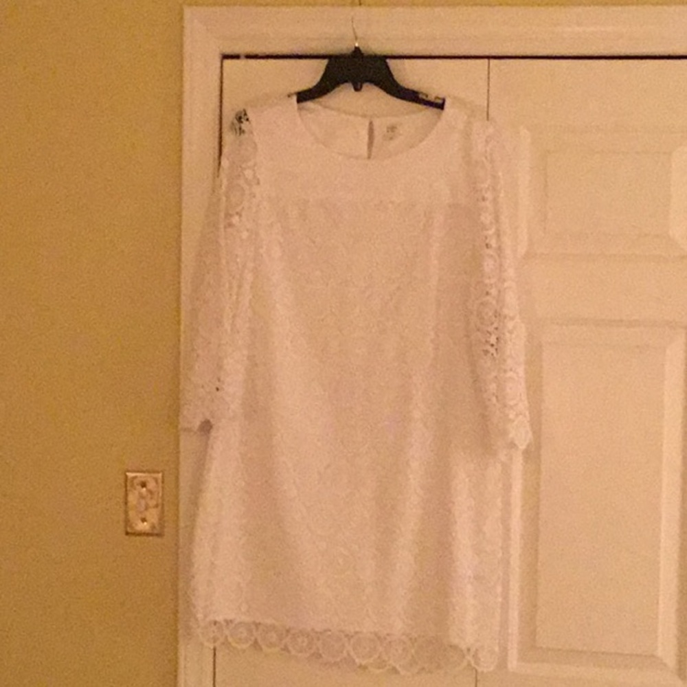 NWT Crown and Ivy white lace dress
